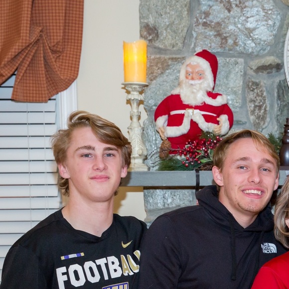 Meet your Posher, Kyle - Picture 1 of 1